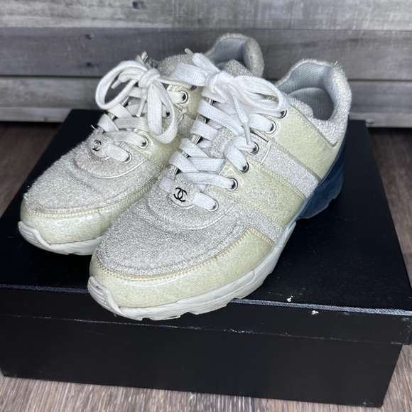 Authentic Chanel sneakers - Picture 1 of 4